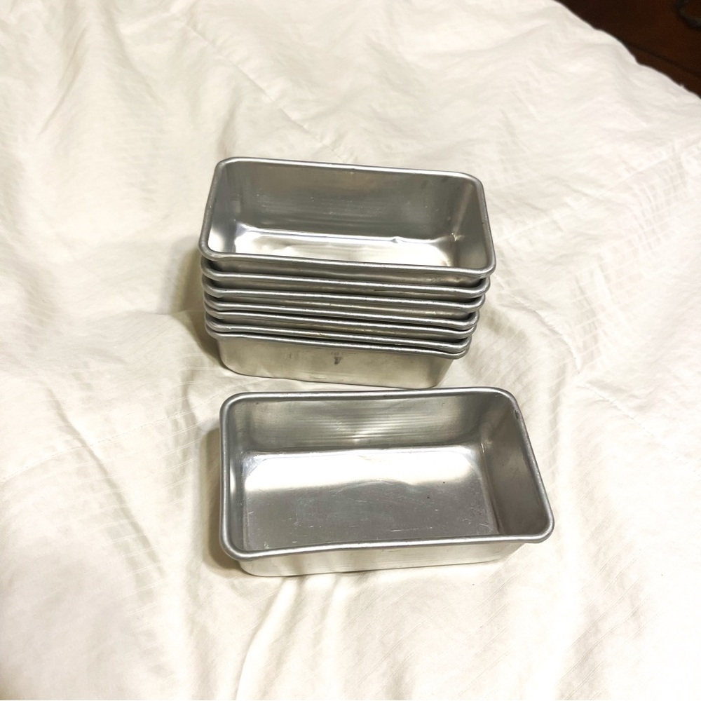8 Vintage Mini Loaf Tins